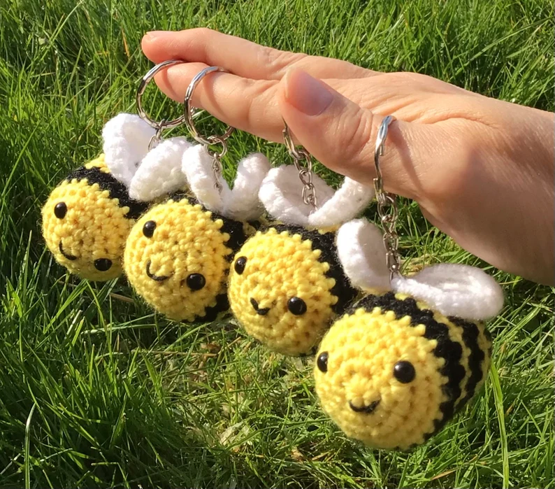 Free Bee Amigurumi Crochet Pattern (PDF)